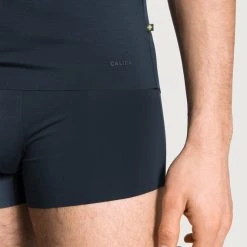 Calida Clean Line Kurzarm-Shirt, V-Neck -T-Shirt-Shop Calida Clean Line V Shirt clean cut Frackschnitt blau 14885 479